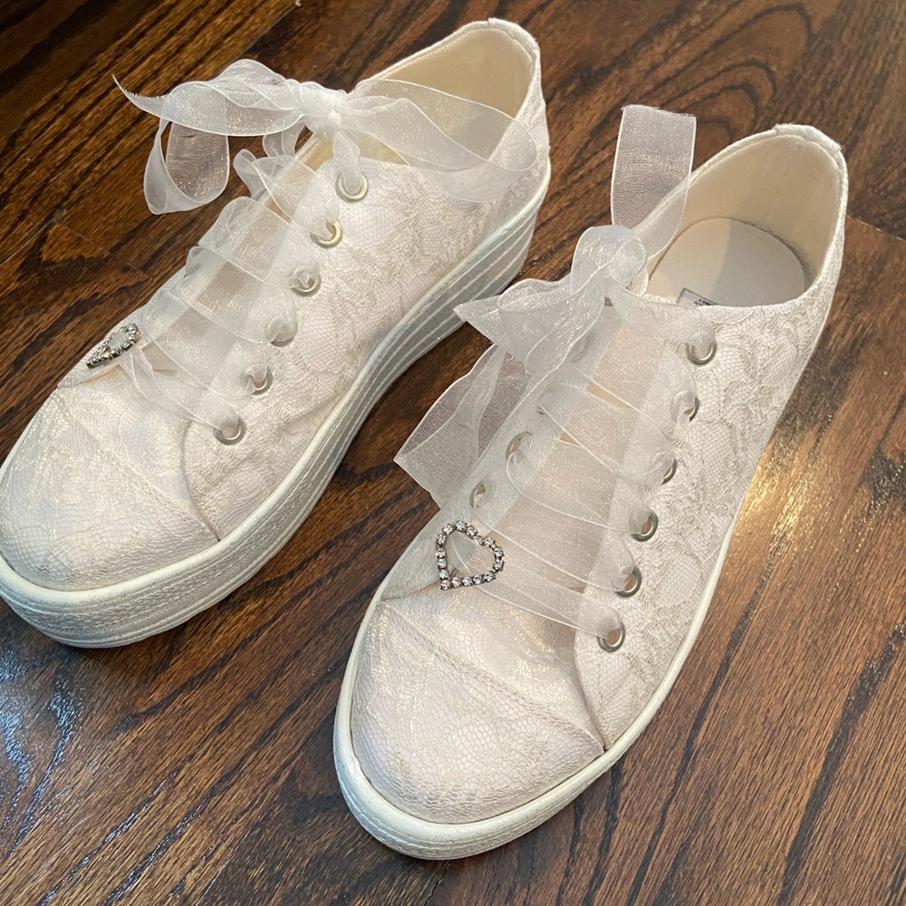 White wedge platform bridal sneakers